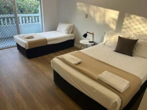 Studio apartment walk to the strand cbd stadium